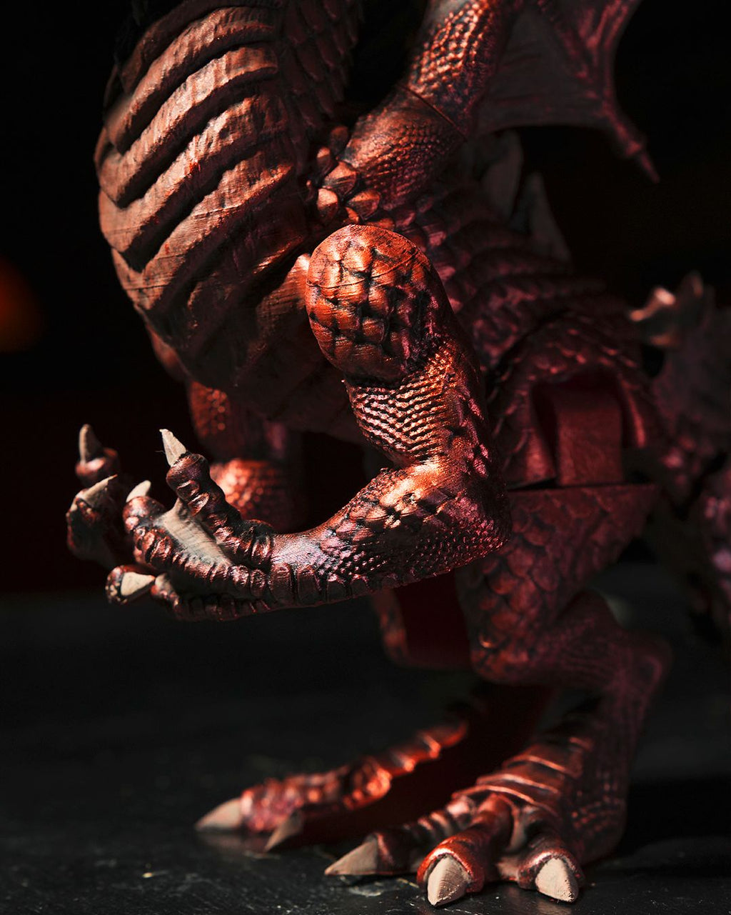 Majestätischer Fantasy-Drache – XXL Sammlerfigur mit 42 cm Flügelspannweite