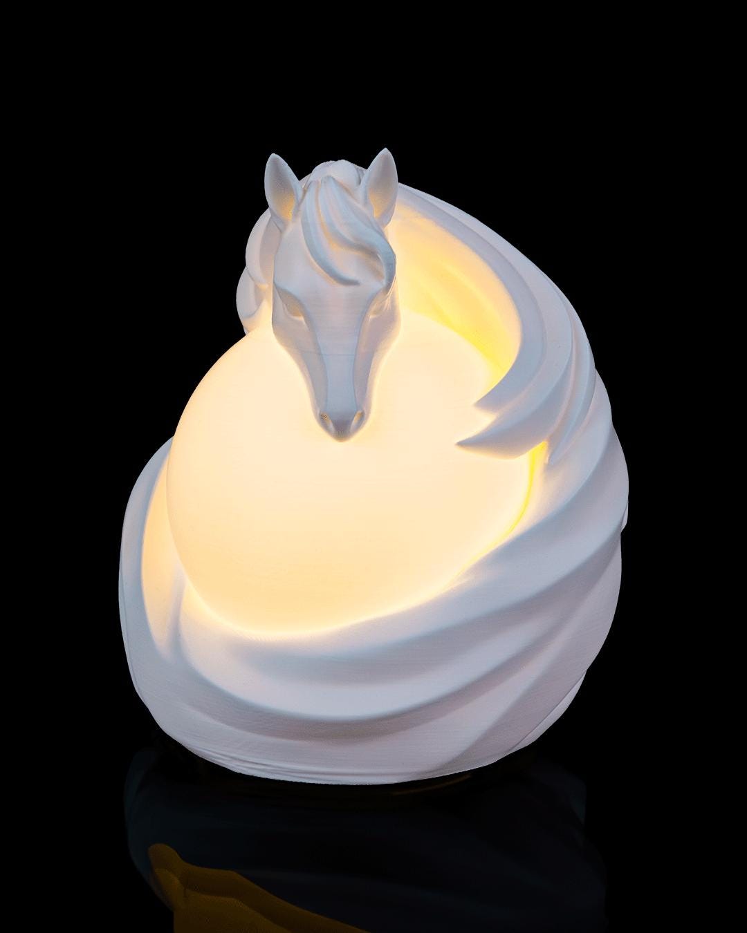 Elegante LED Lampe – stilvolle Design Tischleuchte mit warmem Licht