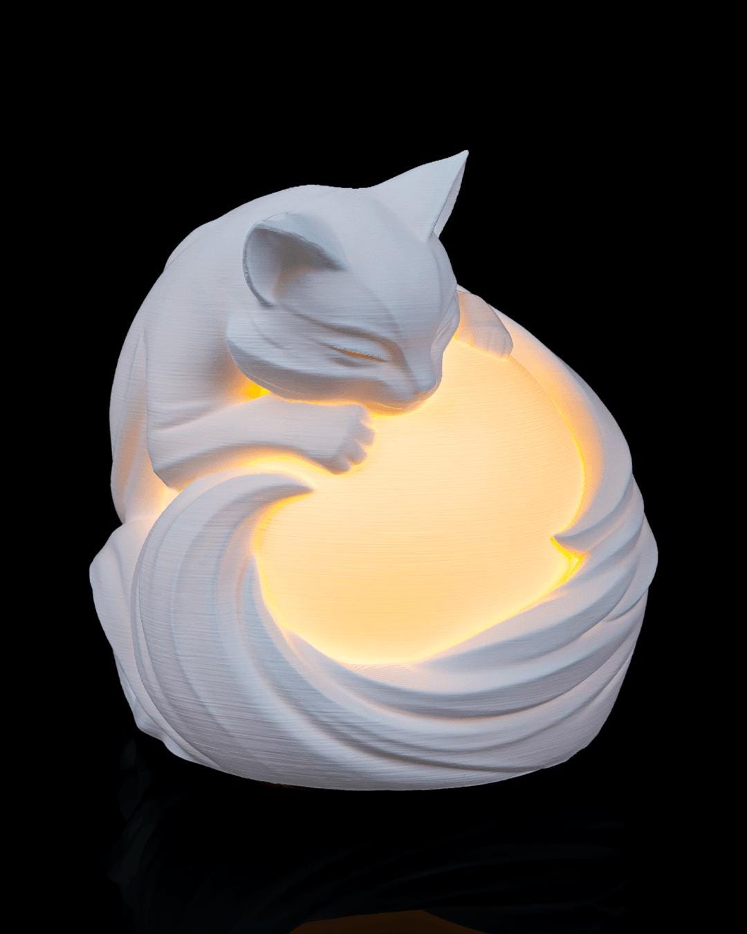 Elegante LED Lampe – stilvolle Design Tischleuchte mit warmem Licht