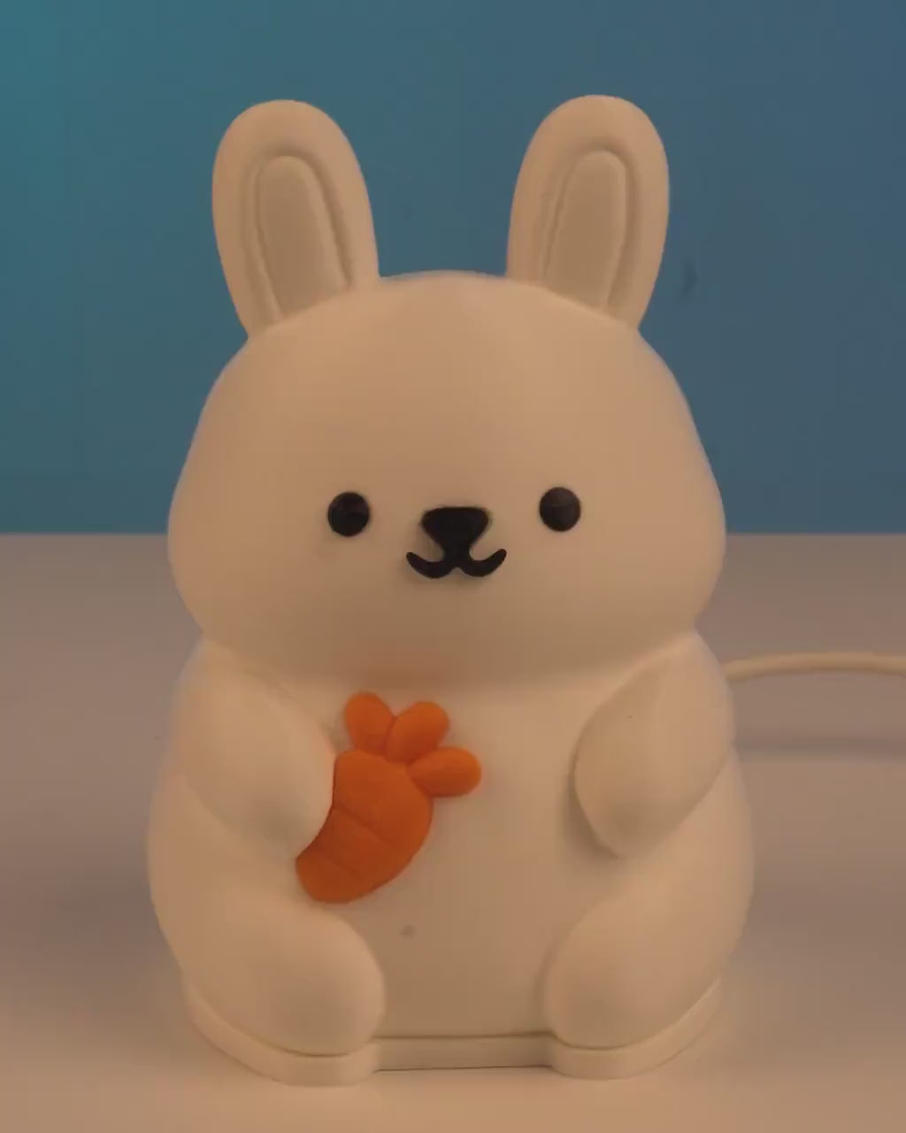 Bunny Night Light – Hasen Tischlampe mit Karotte